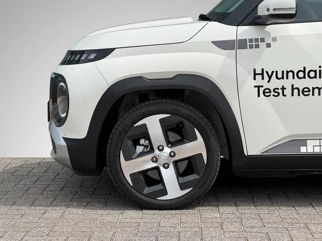 Hyundai Inster Evolve 49 kWh 2025 Elektrisch 8