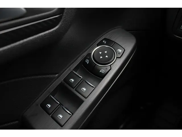 Ford Kuga 2.5 PHEV ST-Line X 2025 Hybride Benzine 14