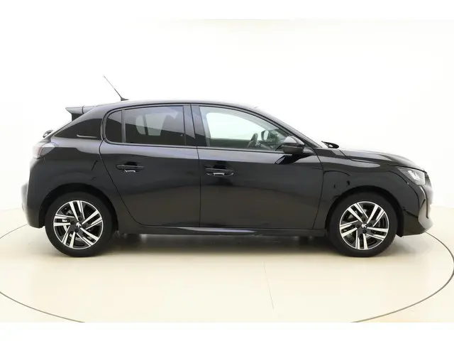 Peugeot 208 1.2 PureTech Allure 2022 Benzine 9