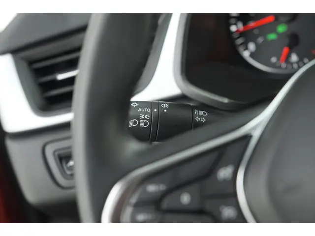 Renault Captur TCe 100 Zen 2021 Benzine 31