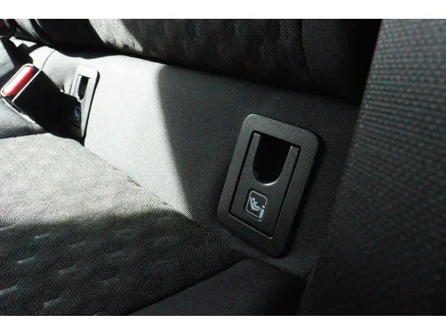 Toyota Corolla Hybrid 140 Dynamic, 2025 Hybride Benzine 31