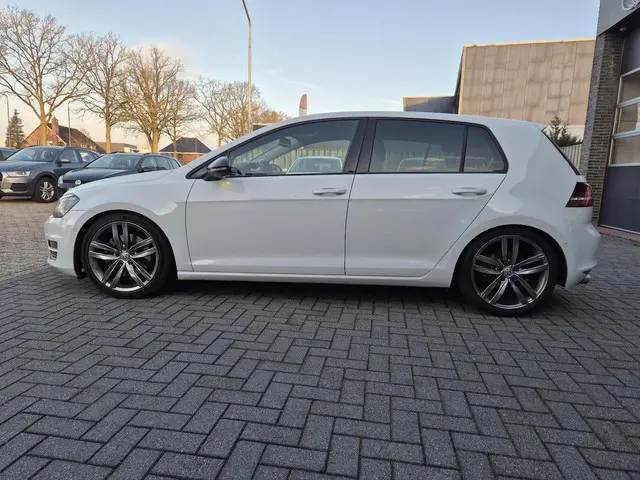 Volkswagen Golf 1.4 TSI ACT Highline 2013 Benzine 4