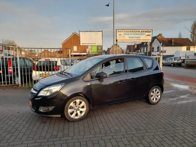 Opel Meriva 1.4 Turbo Design Edition 2015 Benzine 17
