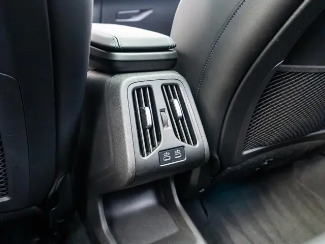 BMW X2 sDrive20i 2024 Benzine 15