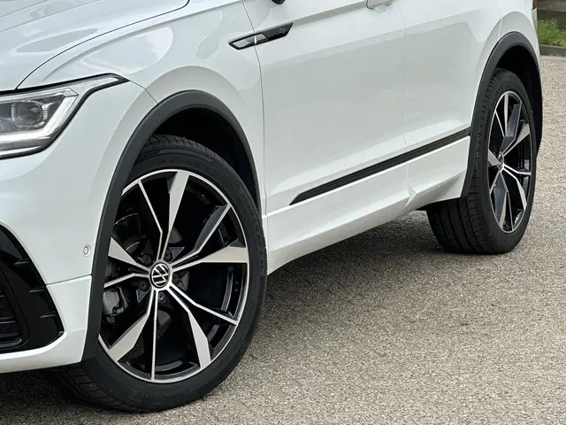 Volkswagen Tiguan 1.5 TSI R-Line 2023 Benzine 8