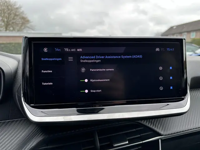 Peugeot 208 1.2 Turbo 100 PK Allure 2025 Benzine 33