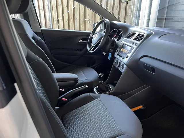 Volkswagen Polo 1.0 BlueMotion Edition 2017 Benzine 34
