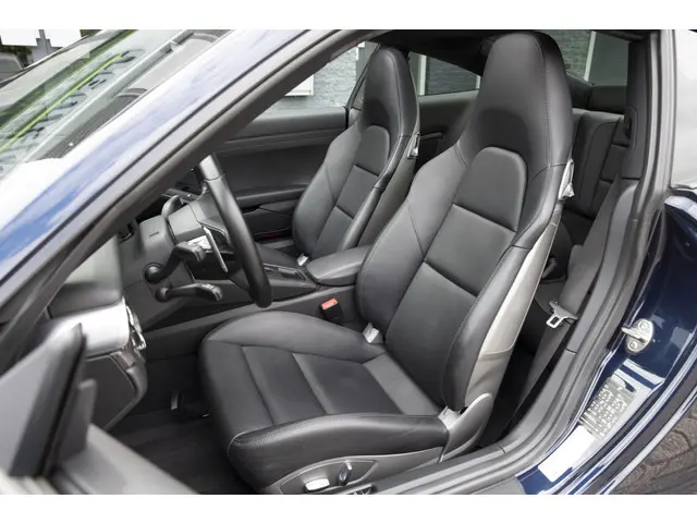 Porsche 911 3.0 Carrera 2018 Benzine 14