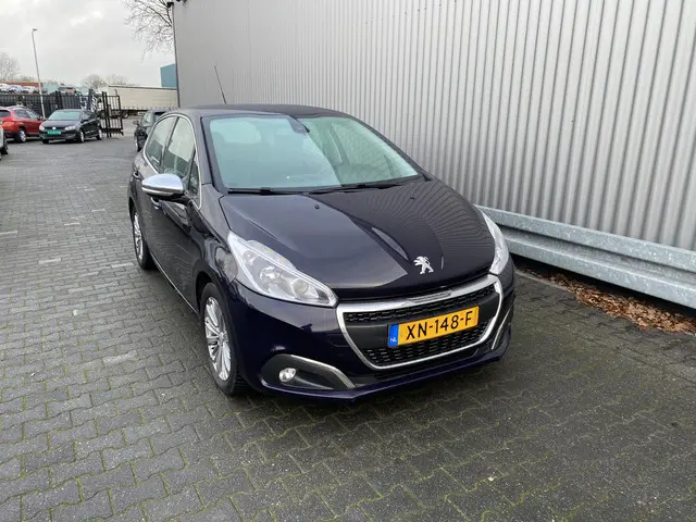 Peugeot 208 1.2 PureTech GT-line 2018 Benzine 15