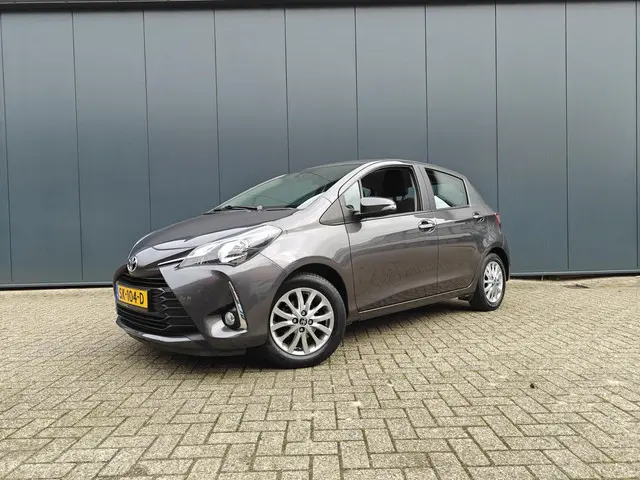 Toyota Yaris 2
