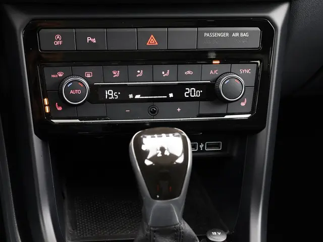 Volkswagen T-Cross 1.0 TSI 95pk Life 2020 Benzine 21