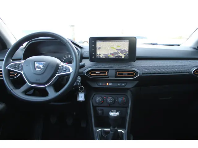 Dacia Sandero TCe 90 Expression 2023 Benzine 19