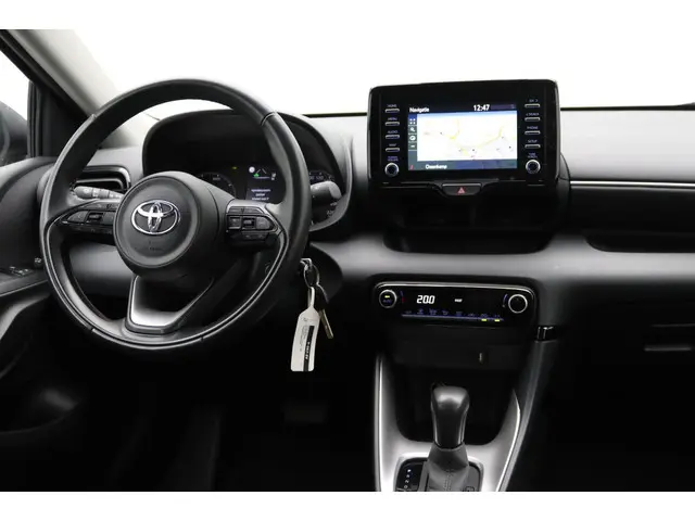 Toyota Yaris 1.5 Hybrid Active 2022 Hybride Benzine 15