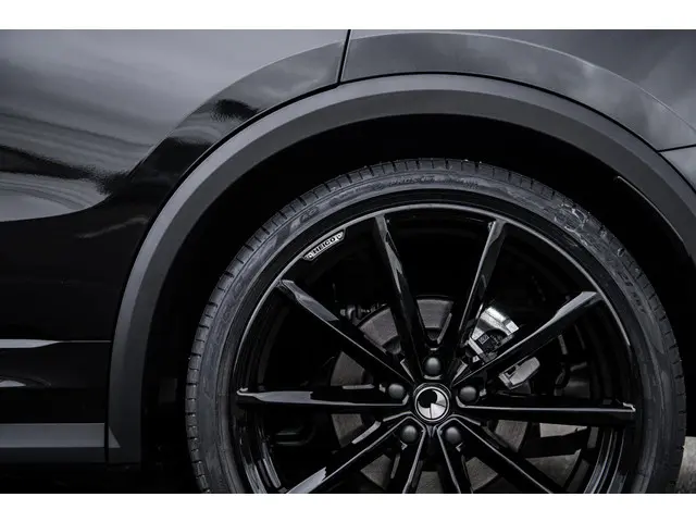 Lynk & Co 01 1.5 More 2025 Hybride Benzine 40