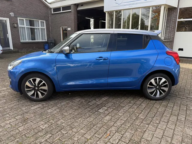 Suzuki Swift 1.0 Stijl 2018 Benzine 2