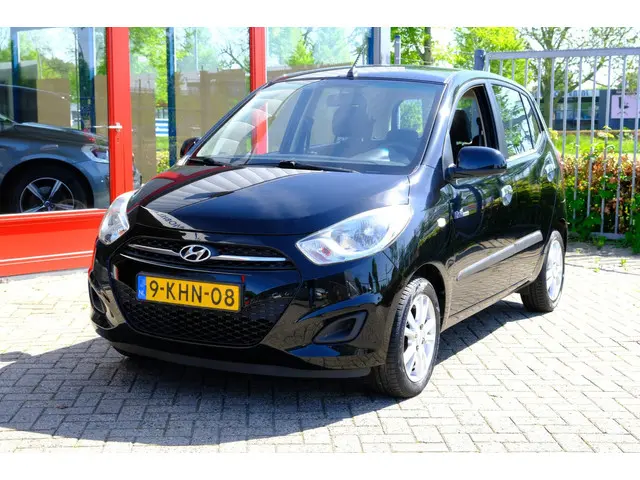 Hyundai i10 1.0 i-Drive 5-drs Elektr. ramen 2013 Benzine 18