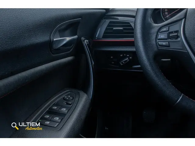 BMW 1 Serie 118i 2016 Benzine 17