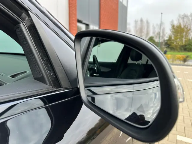 Mercedes-Benz GLC 300d 4MATIC AMG Pakket 2019 Diesel 52