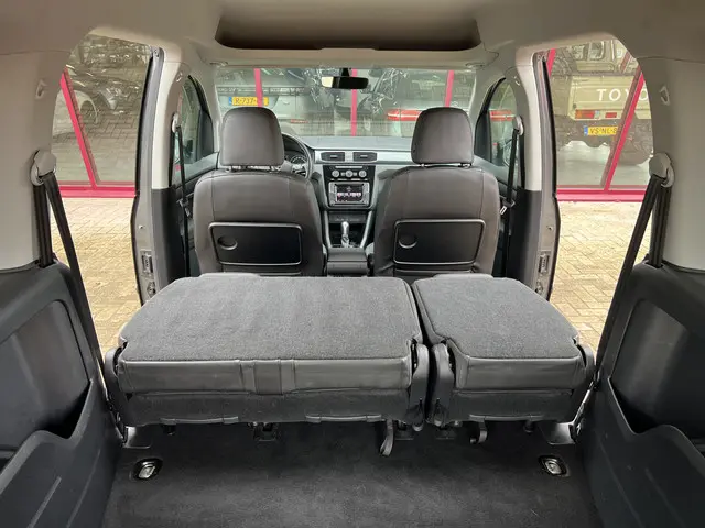Volkswagen Caddy Maxi 1.4 TSI Trendline 5p 2017 Benzine 38