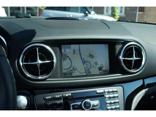 Mercedes-Benz SL 500 2012 Benzine 33