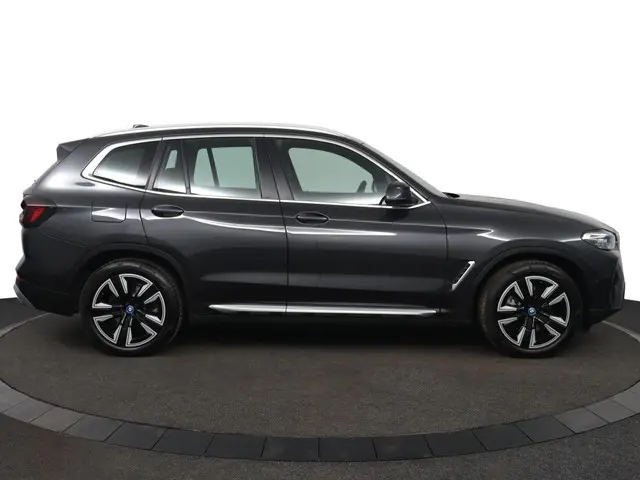 BMW X3 xDrive30e 2022 Hybride Benzine 10