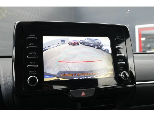 Toyota Yaris 1.5 Hybrid Active 2022 Hybride Benzine 19