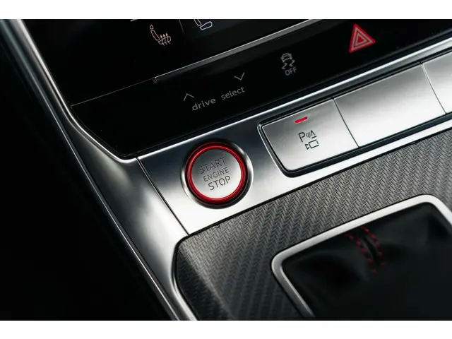Audi RS6 A6 Avant TFSI quattro 2019 Benzine 53