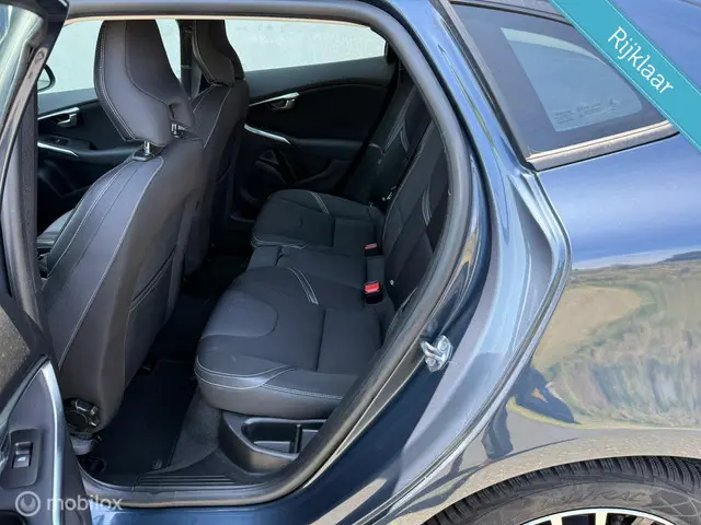Volvo V40 2.0 D2 Kinetic * Zeer Nette Auto * 2016 Diesel 8