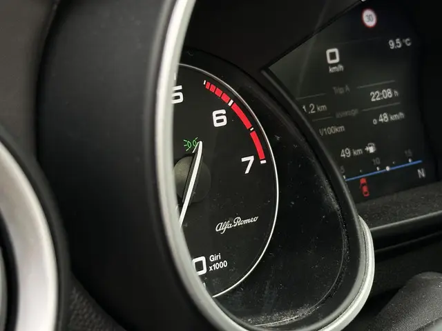 Alfa Romeo Stelvio 2.0 T AWD Veloce 2022 Benzine 36