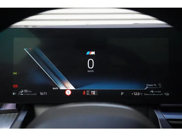 BMW 5 Serie Touring 550e xDrive 2025 Hybride Benzine 29