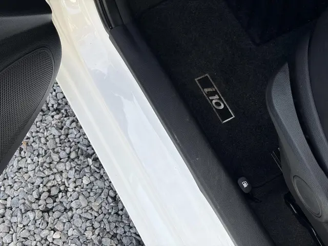 Hyundai i10 1.0i i-Motion Comfort 2017 Benzine 28