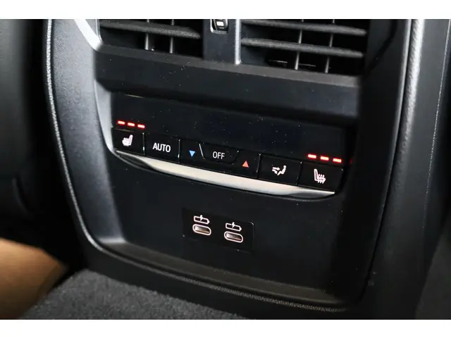 BMW i4 M50 2024 Elektrisch 24