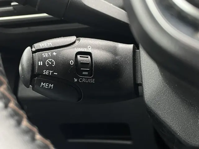 Peugeot 3008 1.2 PureTech GT Line 2017 Benzine 24