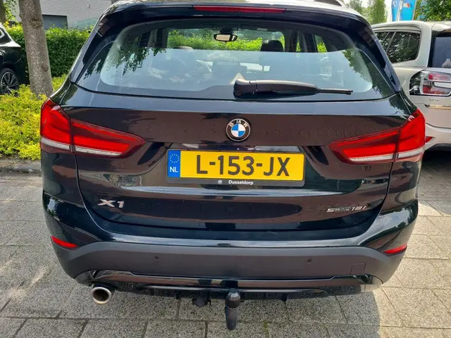 BMW X1 sDrive18i Executive Edition 2021 Benzine 17