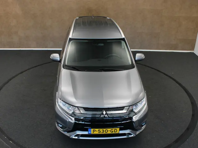 Mitsubishi Outlander 2.4 PHEV Pure 2021 Hybride Benzine 11