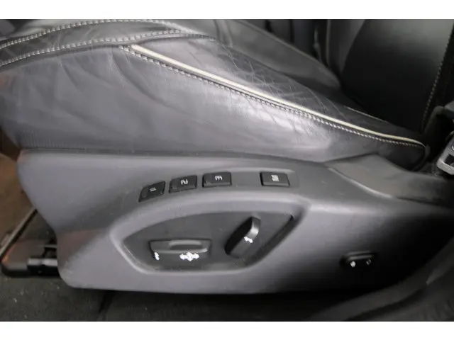 Volvo XC60 2.0 T5 FWD R-Design 2015 Benzine 27