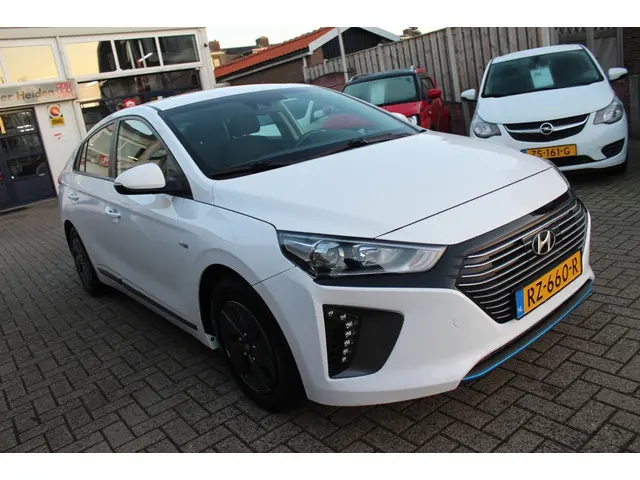 Hyundai IONIQ 1.6 GDi i-Motion 2018 Hybride Benzine 7