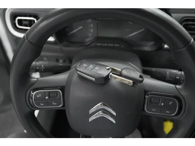 Citroën C3 PureTech 110 S&S Shine 2020 Benzine 14