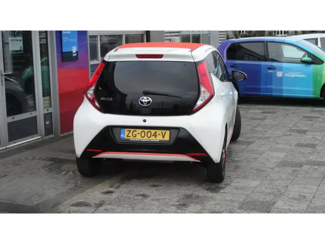 Toyota Aygo 1.0 VVT-i x-otic 2019 Benzine 8