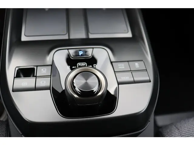 Toyota bZ4X Dynamic 73 kWh 2025 Elektrisch 28