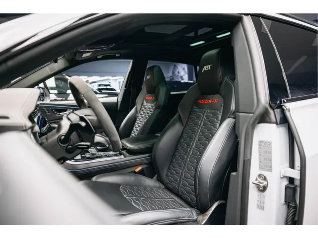 Audi RSQ8 4.0 TFSI RSQ8 quattro 2022 Hybride Benzine 32