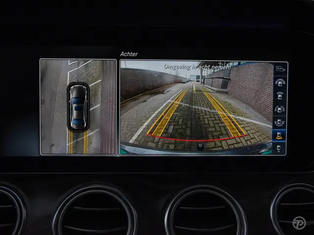 Mercedes-Benz E-Klasse 220 d Prestige 2015 Diesel 31