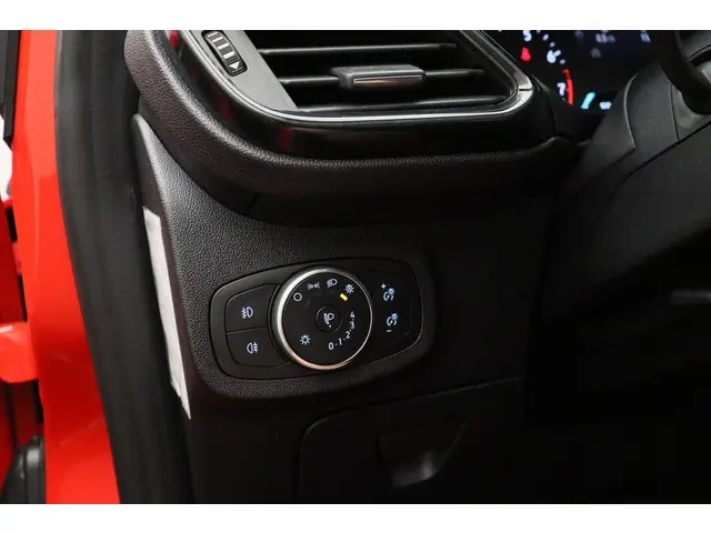 Ford Fiesta 1.0 EcoBoost Hybrid ST-Line X 2023 Benzine 24
