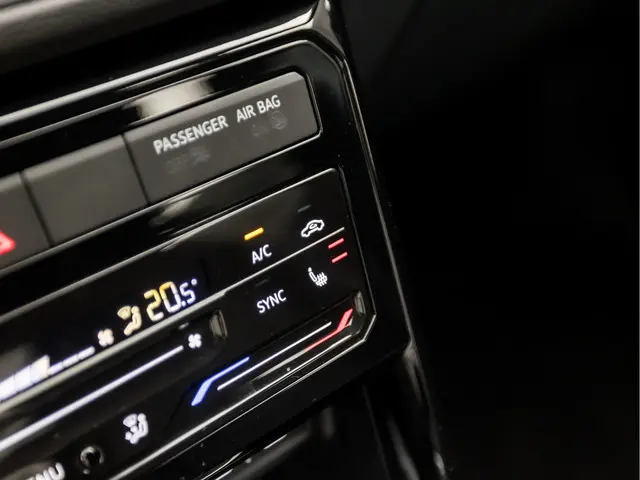 Volkswagen T-Cross 1.5 TSI R-Line 2025 Benzine 10