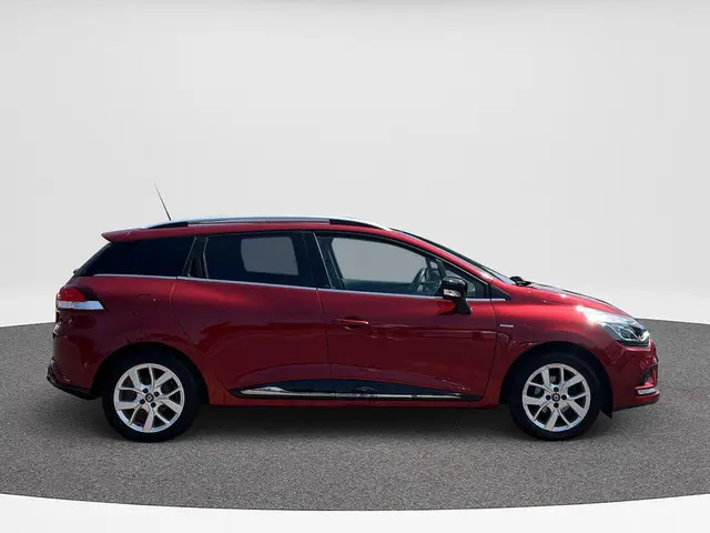 Renault Clio Estate 0.9 TCe Limited 2019 Benzine 12
