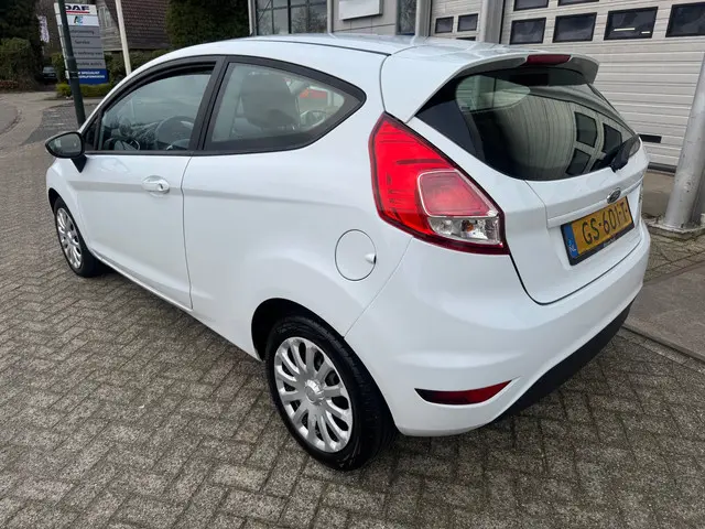 Ford Fiesta 1.0 Style Airco,Led, Navigatie 2015 Benzine 3