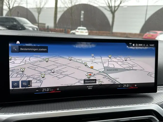 BMW 3 Serie Touring 320e 2024 Hybride Benzine 30