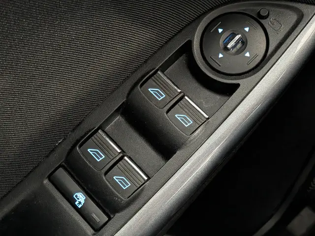 Ford Focus Wagon 1.0 EcoBoost Trend 2013 Benzine 16