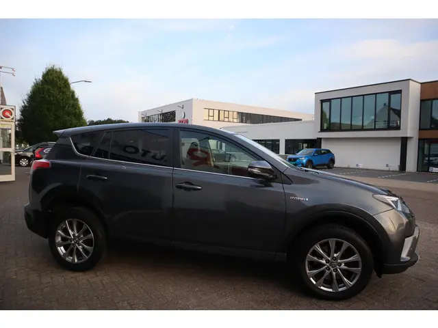 Toyota RAV4 2.5 HYBRID DYNAMIC 2017 Hybride Benzine 8