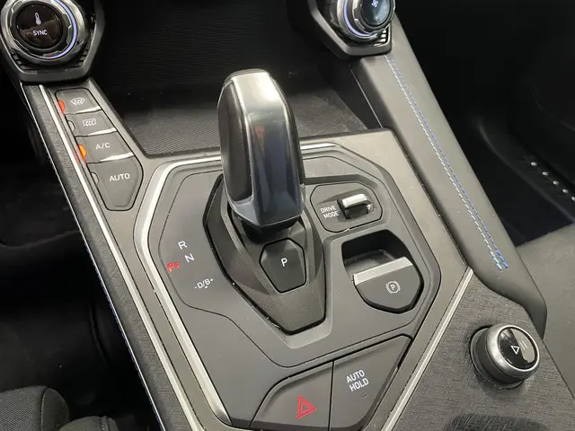 Lynk & Co 01 1.5 2022 Hybride Benzine 31